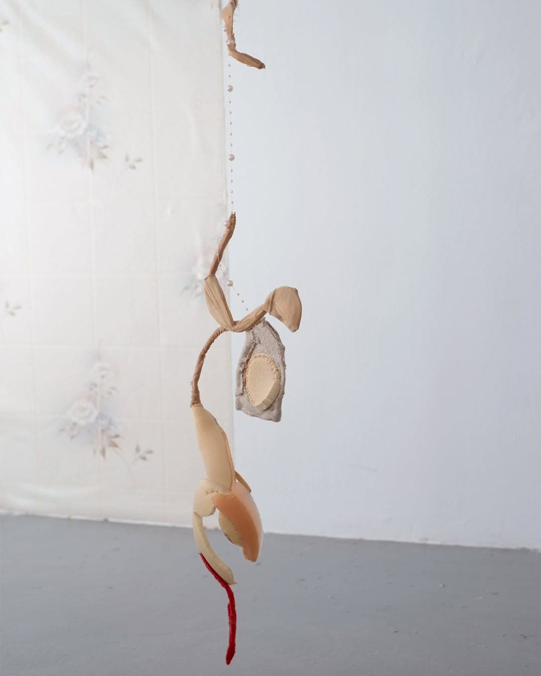 NIKE, TA MÈRE (WILL FALL ON YOU) installation view 7