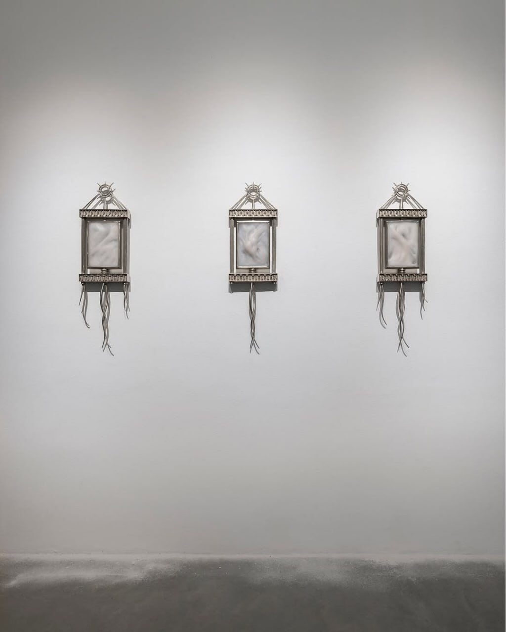 FANTASY VANISHES IN FLESH installation view 3