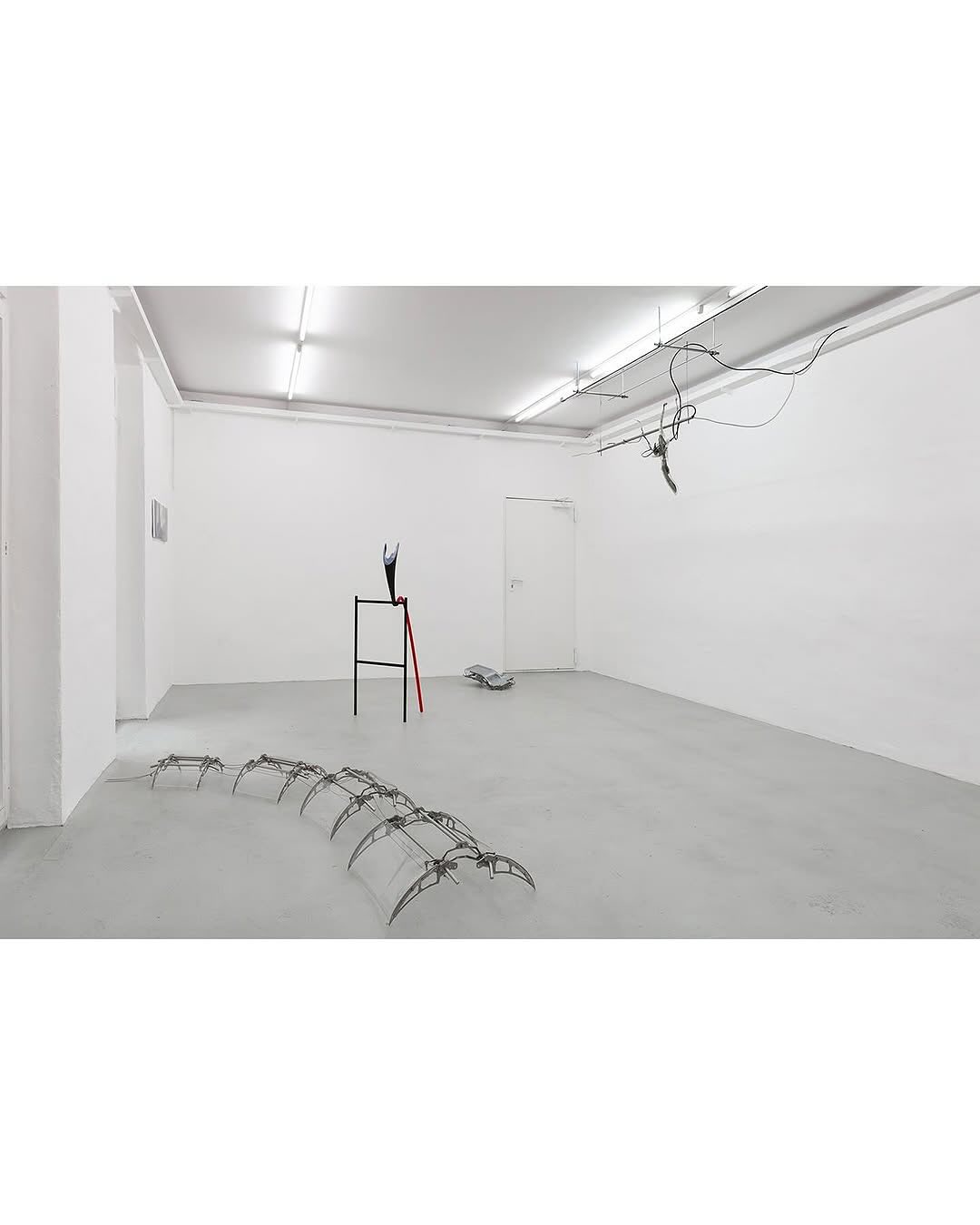 THE NEOLIBERAL URGE TO CURATE A FRIENDSGROUP installation view 3