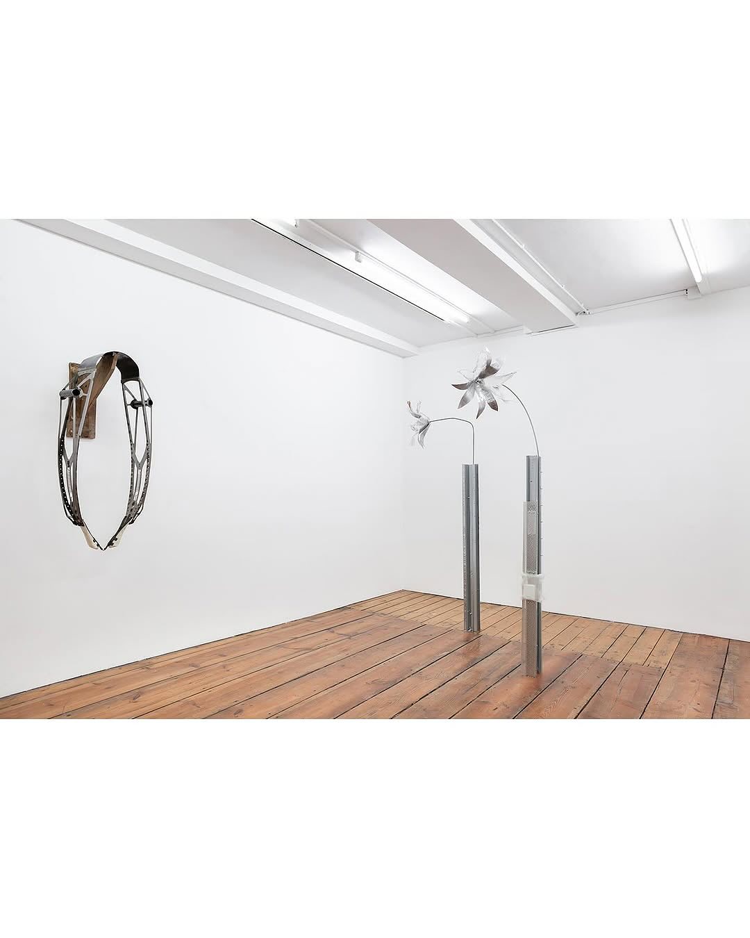 THE NEOLIBERAL URGE TO CURATE A FRIENDSGROUP installation view 5