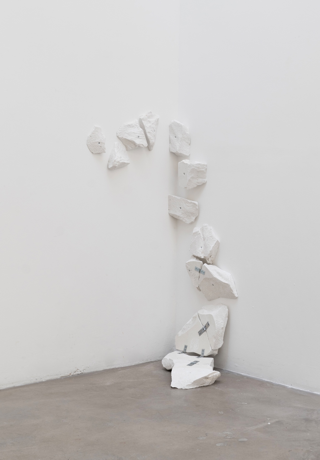 Main de fer, gant de velours installation view 3